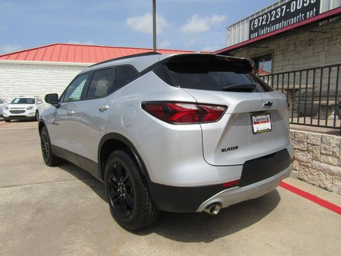 Used 2020 Chevrolet Blazer LT FWD image 3
