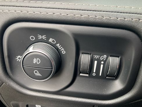 Used 2021 RAM 1500 Limited w/ Night Edition AWD/4WD image 14
