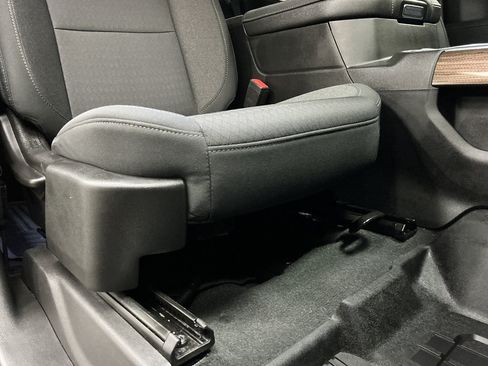 Used 2021 Chevrolet Silverado 1500 LT Trail Boss w/ Bed Protection Package AWD/4WD image 35