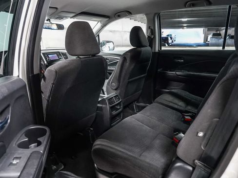Used 2018 Honda Pilot LX image 18
