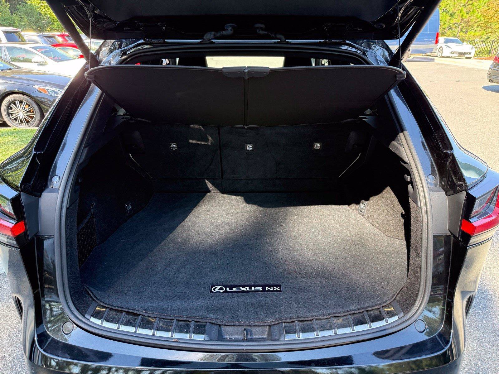 Used 2024 Lexus NX 250 FWD w/ Towing Package (2000 Lbs) image 12