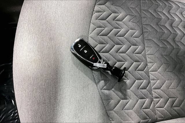 Used 2024 Chevrolet Equinox LS w/ Driver Confidence II Package FWD image 30