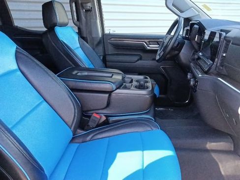 Used 2024 Chevrolet Silverado 1500 LT Trail Boss AWD/4WD image 24