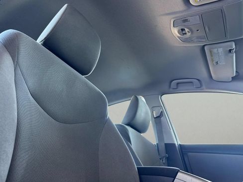 Used 2014 Toyota Prius Three FWD image 21