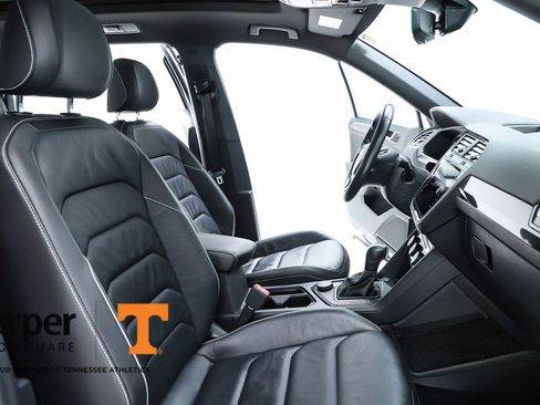 Used 2021 Volkswagen Tiguan SEL Premium R-Line image 36