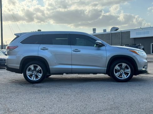 Used 2014 Toyota Highlander Limited FWD image 8