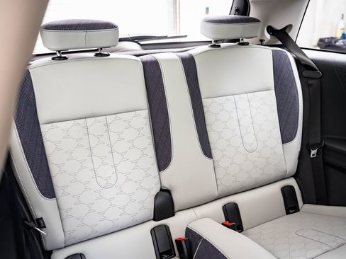 Certified 2025 MINI Cooper S image 34