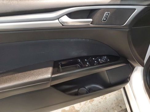 Used 2013 Ford Fusion SE image 11