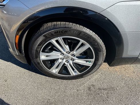 Used 2024 Cadillac Lyriq Tech image 12