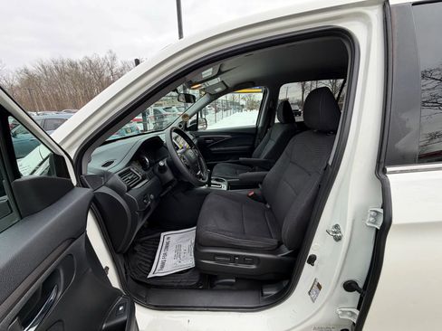 Used 2017 Honda Pilot EX image 10