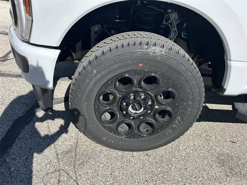 New 2026 Ford F350 Lariat w/ Black Appearance Package image 12