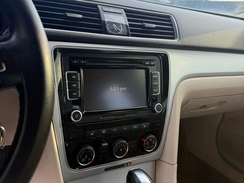 Used 2013 Volkswagen Passat 2.5 SE image 13