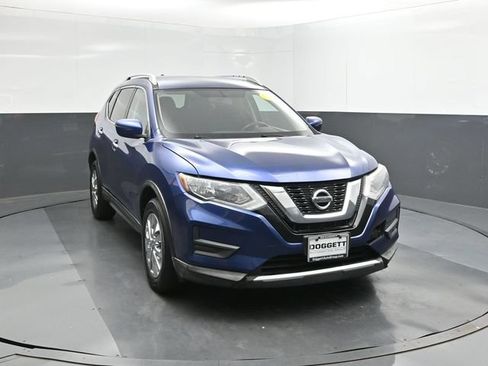 Used 2017 Nissan Rogue SV AWD/4WD image 17