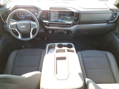 Used 2023 Chevrolet Silverado 1500 LT image 10