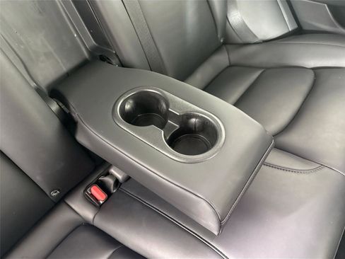 Used 2022 Tesla Model 3 Long Range image 36