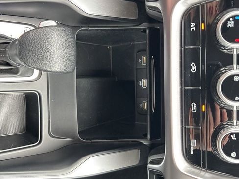 Used 2023 Kia Sorento LX AWD/4WD image 21