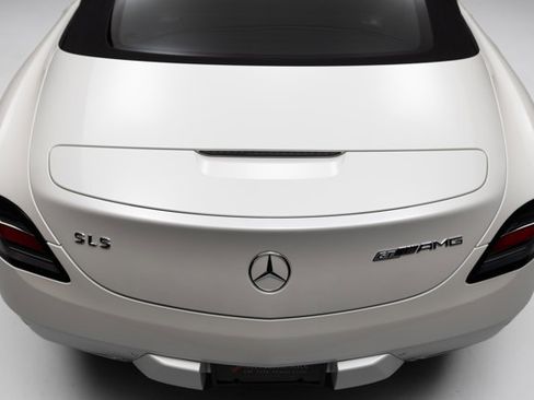 Used 2014 Mercedes-Benz SLS AMG image 45