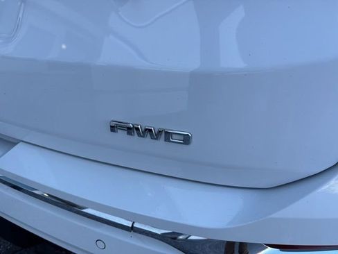 Certified 2020 GMC Terrain Denali w/ Denali Premium Package AWD/4WD image 11
