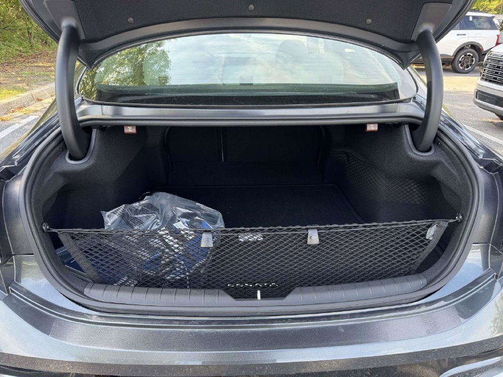 New 2026 Hyundai Sonata SEL AWD/4WD image 11