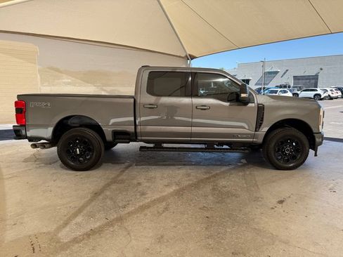 Used 2025 Ford F350 Lariat w/ Black Appearance Package AWD/4WD image 5