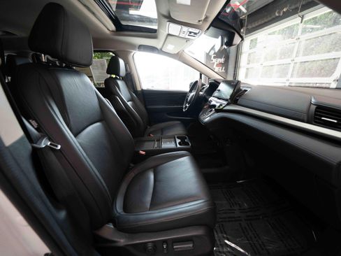 Used 2025 Honda Odyssey EX-L image 27