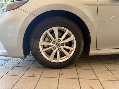 Used 2025 Toyota Camry LE image 23