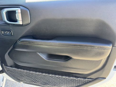 Certified 2024 Jeep Wrangler Unlimited Sahara image 11