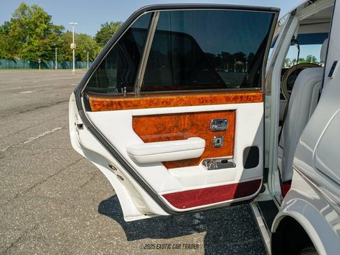 Used 1989 Rolls-Royce Silver Spirit RWD image 44
