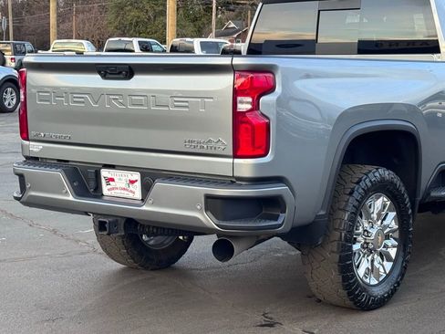 Used 2024 Chevrolet Silverado 3500 High Country w/ High Country Premium Package image 47