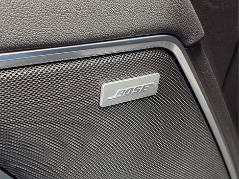 New 2026 GMC Sierra 1500 SLT image 17