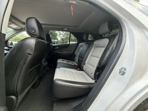 Used 2018 Chevrolet Equinox Premier FWD image 21