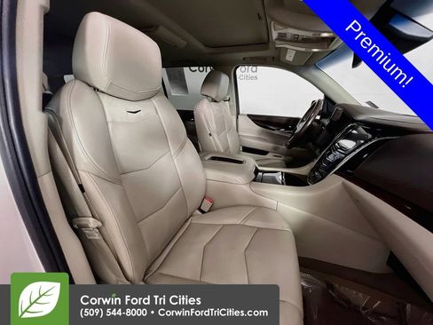 Used 2015 Cadillac Escalade ESV Premium AWD/4WD image 19