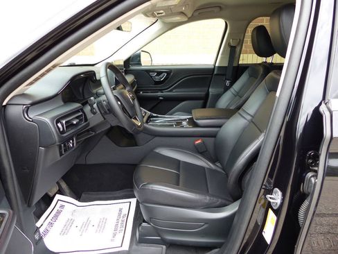 Used 2023 Lincoln Aviator AWD w/ Elements Package image 20