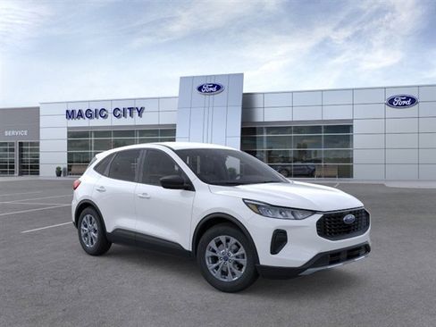 New 2026 Ford Escape Active w/ Cold Weather Package FWD image 7