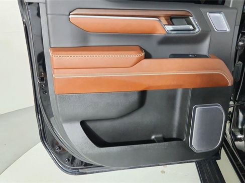 Used 2023 GMC Sierra 1500 Denali Ultimate image 37