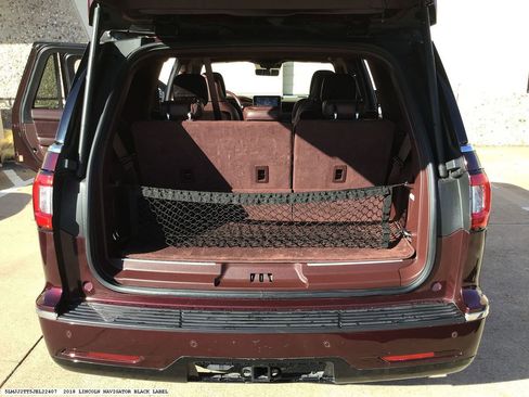 Used 2018 Lincoln Navigator Black Label w/ Cargo Package image 19