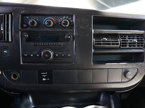 Used 2012 Chevrolet Express 3500 Extended RWD image 34