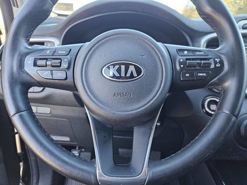 Used 2017 Kia Sorento EX image 21