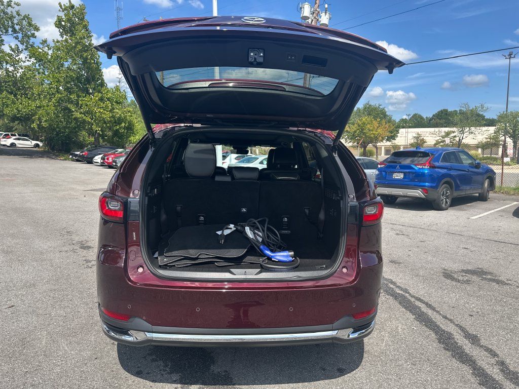 Used 2024 MAZDA CX-90 Plug-In Hybrid w/ Premium Plus AWD/4WD image 16