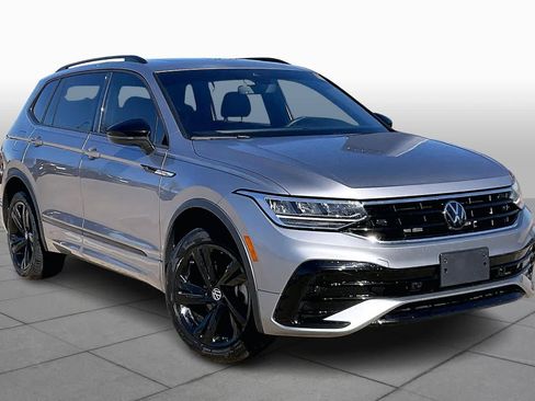 Used 2024 Volkswagen Tiguan SE R-Line w/ MDO Package, Three-Row image 2
