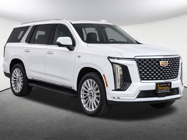 Used 2025 Cadillac Escalade Premium Luxury AWD/4WD image 2