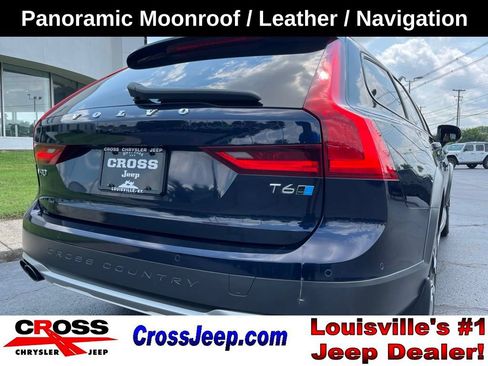 Used 2019 Volvo V90 T6 Cross Country w/ Advanced Package AWD/4WD image 37