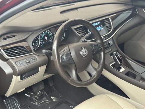 Used 2017 Buick LaCrosse Essence image 9