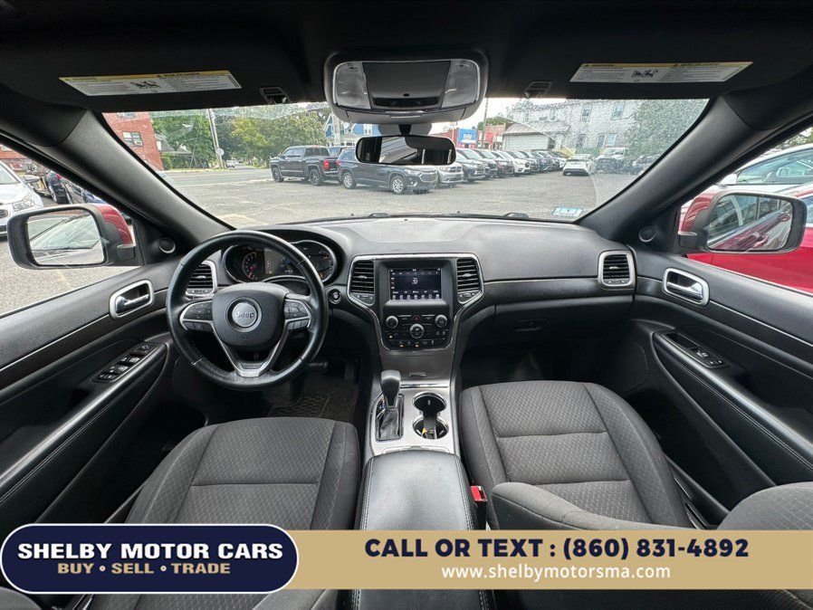 Used 2018 Jeep Grand Cherokee Laredo AWD/4WD image 18