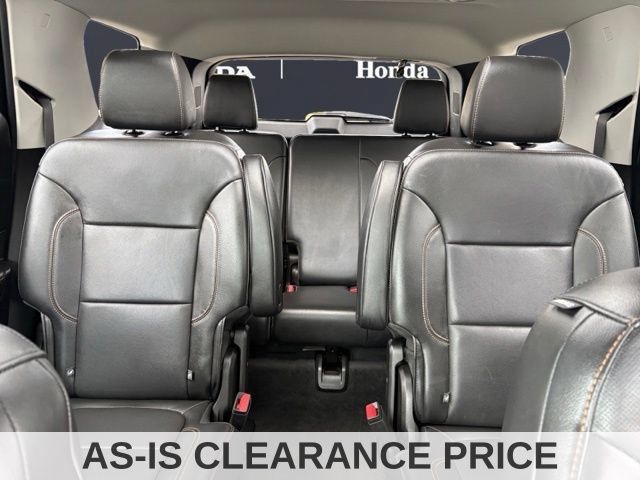 Used 2019 Chevrolet Traverse Premier w/ Driver Confidence II Package FWD image 14