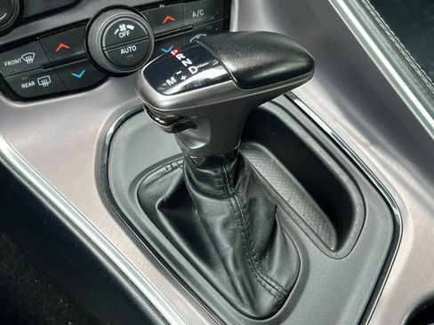 Used 2022 Dodge Challenger R/T RWD image 21