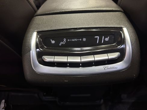 Used 2024 Cadillac XT6 Sport w/ Technology Package image 14