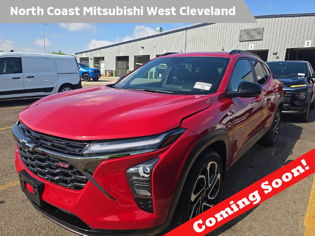 Used 2026 Chevrolet Trax RS w/ Sunroof Package FWD image 1