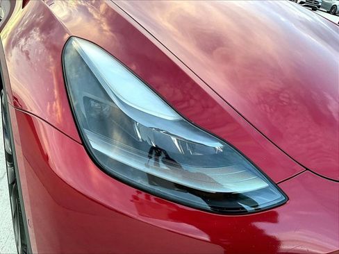 Used 2022 Tesla Model Y Performance image 29