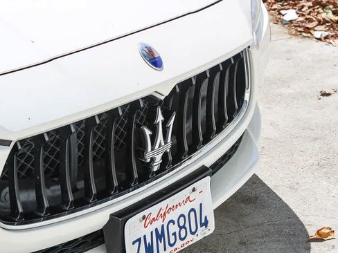 Used 2017 Maserati Ghibli S RWD image 11